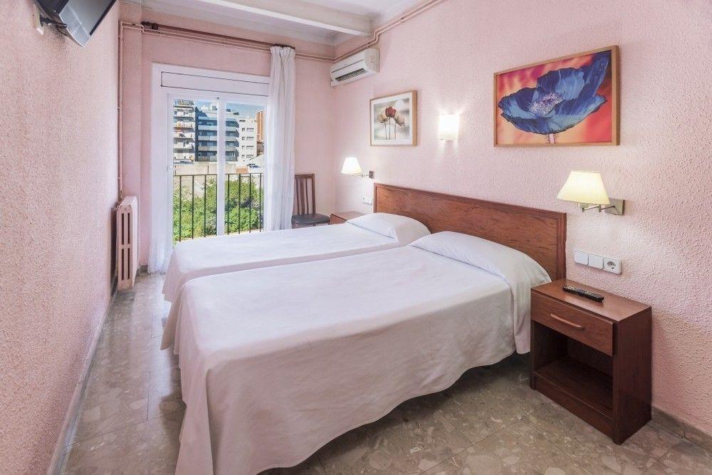 Hostal Solimar Badalona Exteriör bild