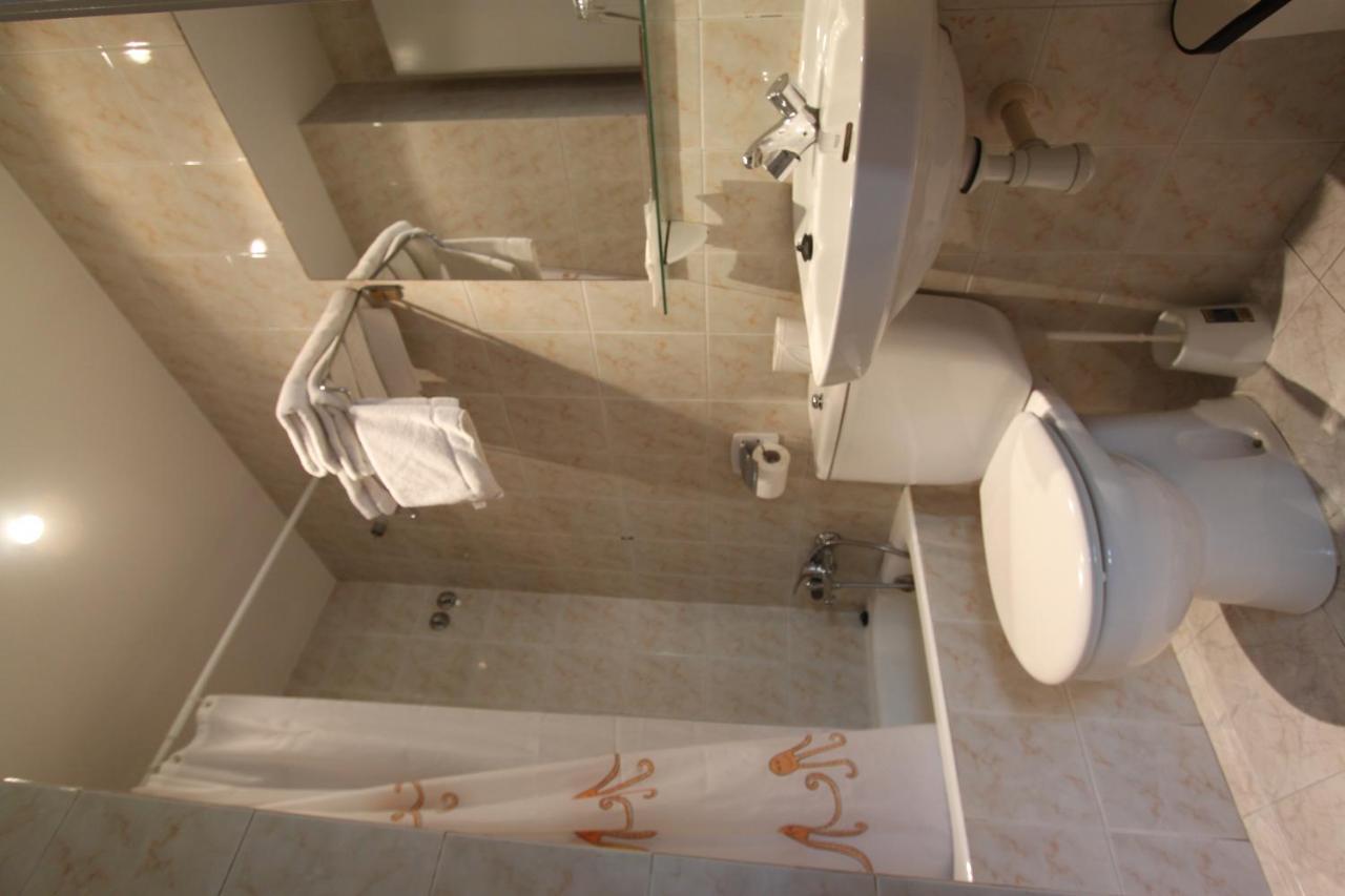 Hostal Solimar Badalona Exteriör bild